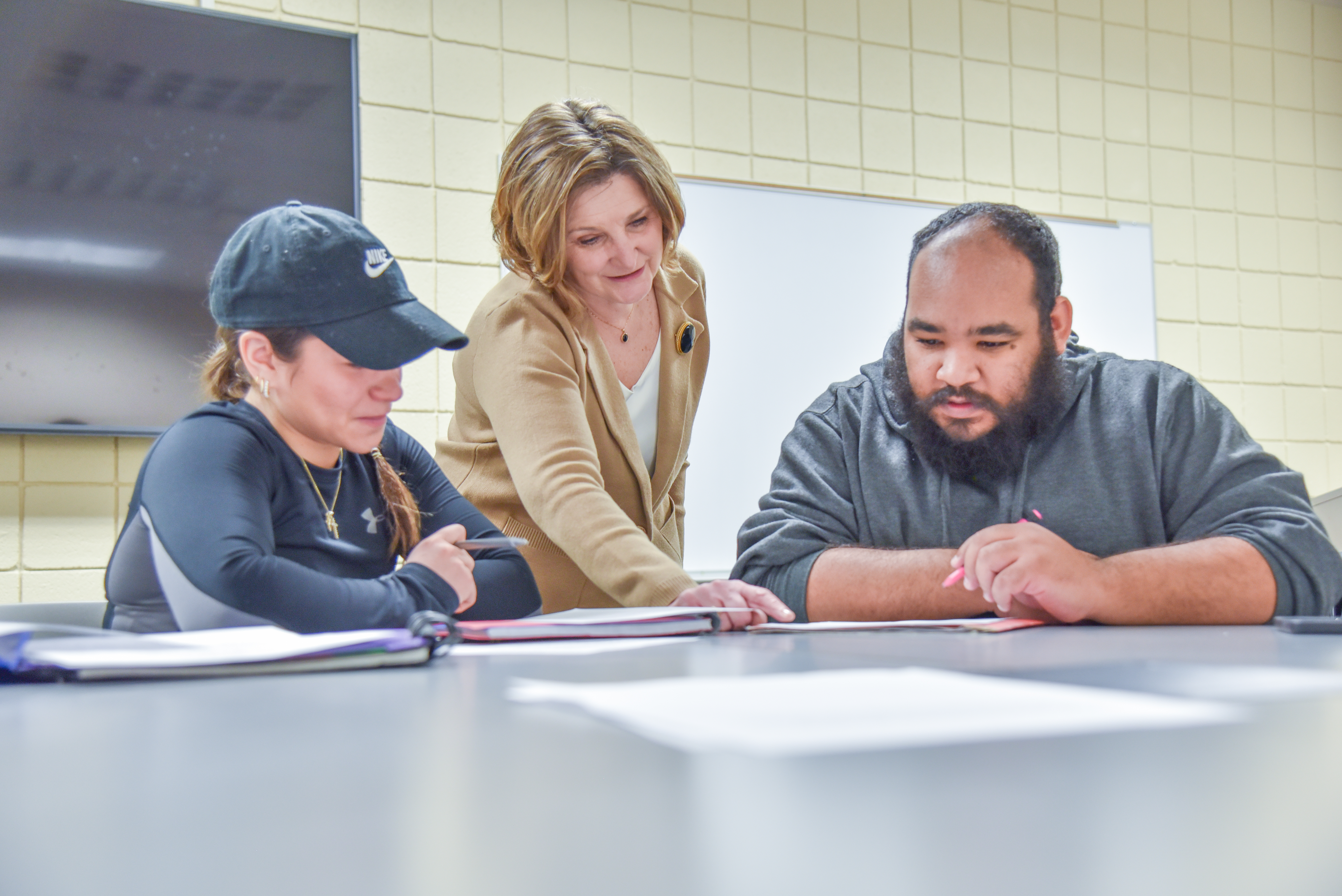 Stephanie Turin with students