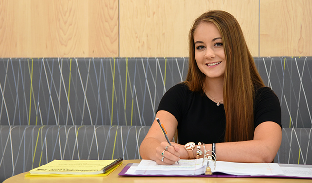 Scholarship recipient Julia in the Student Achievement Center