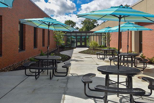 Courtyard patio adjacent to cafe.